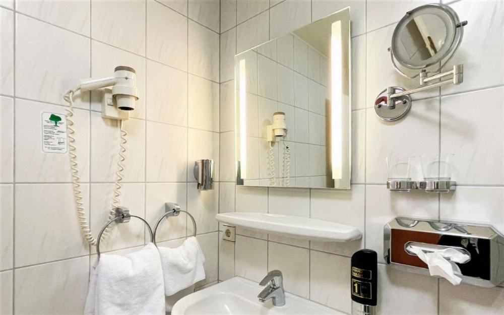 Room image 5