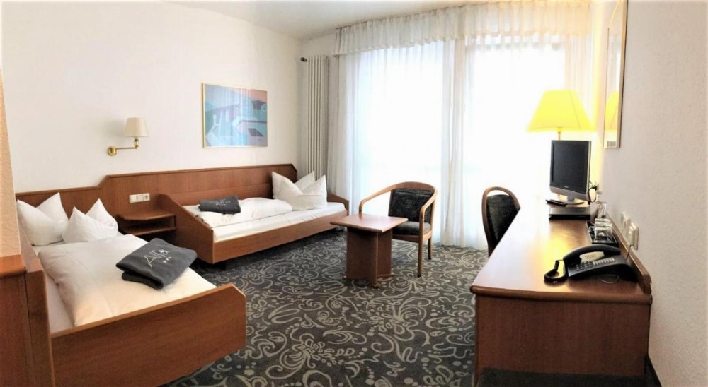 Room image 2